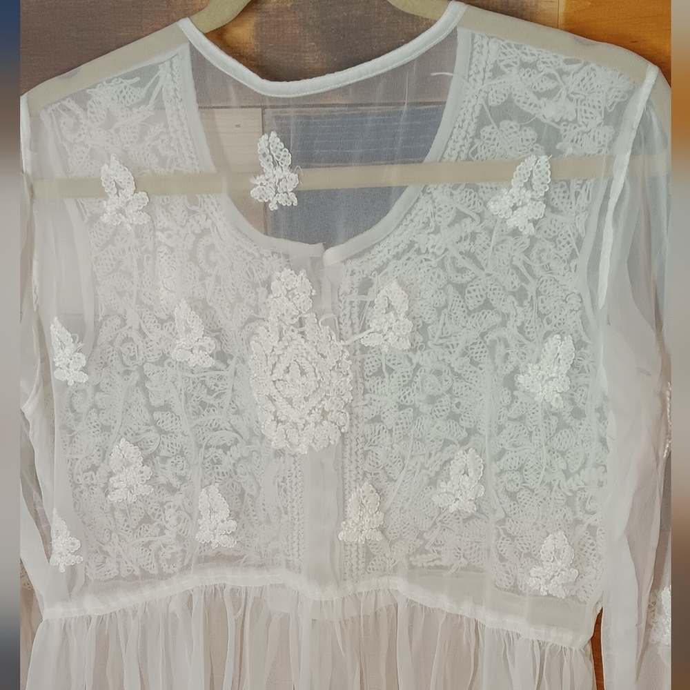 Kurti Top Ivory M Embroided Swing Top - Picture 6 of 7